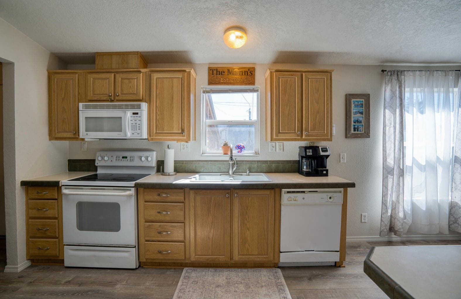 Photo of 5403 NE Wainwright Road 21 of 39