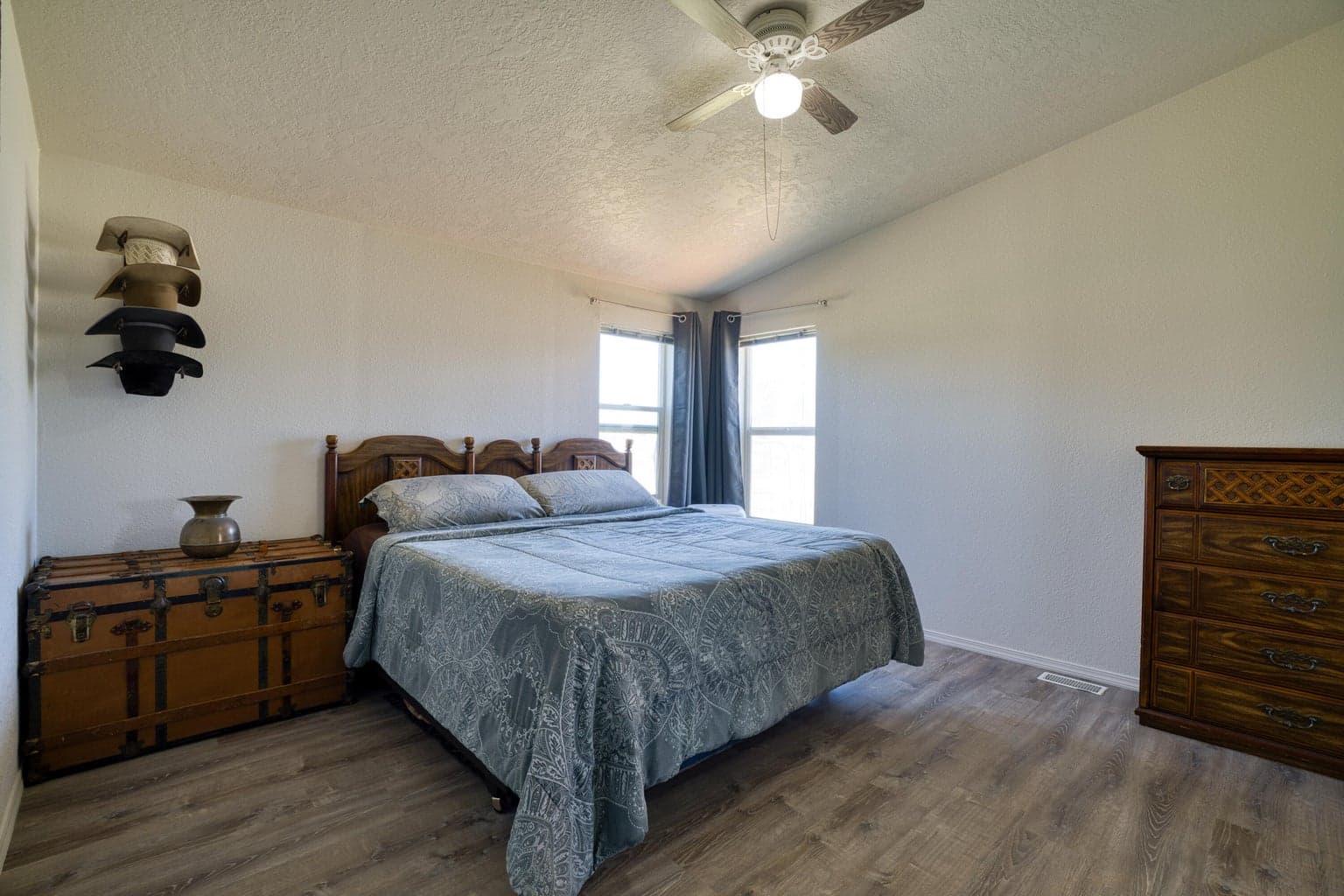 Photo of 5403 NE Wainwright Road 30 of 39