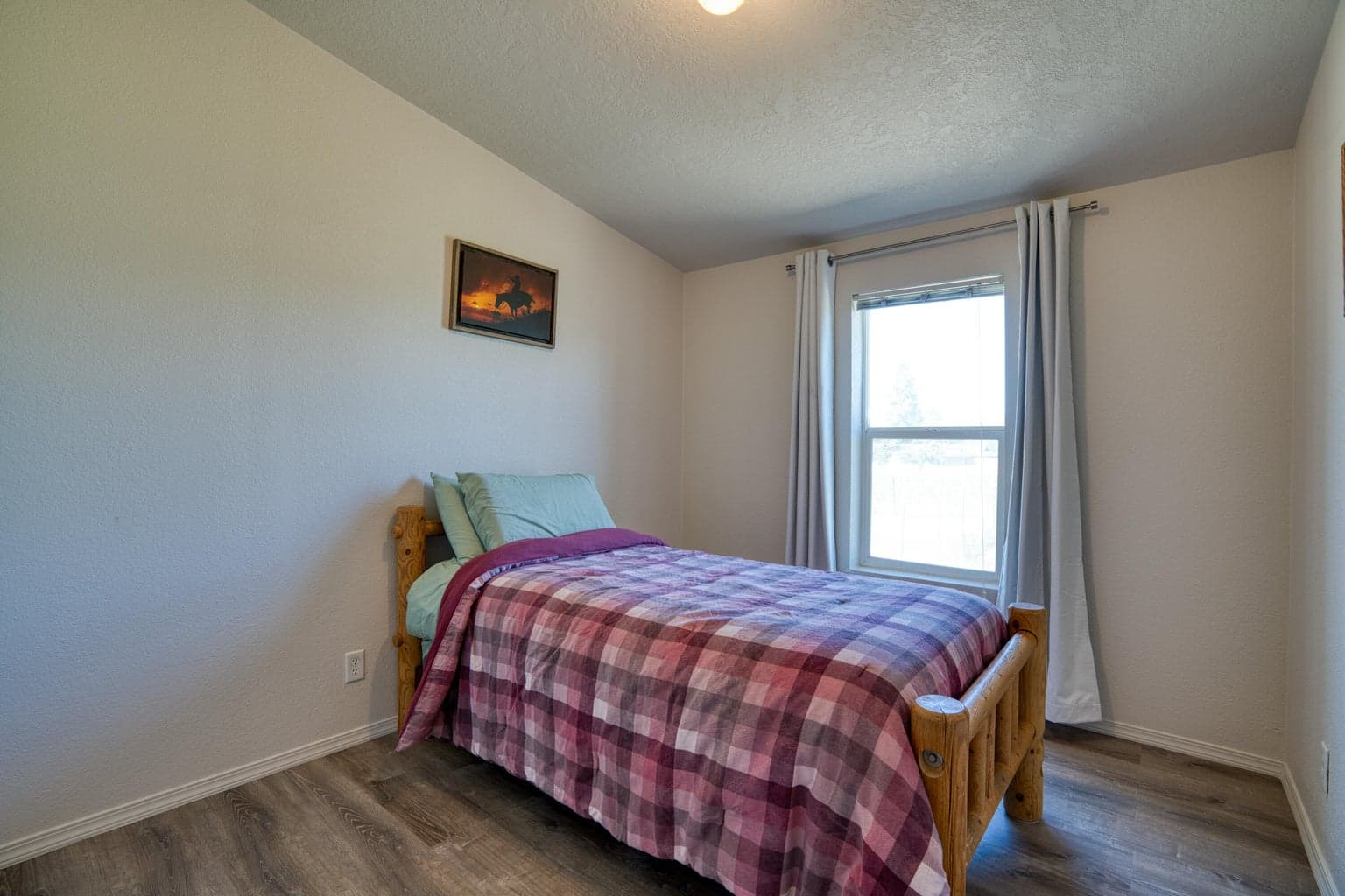 Photo of 5403 NE Wainwright Road 34 of 39