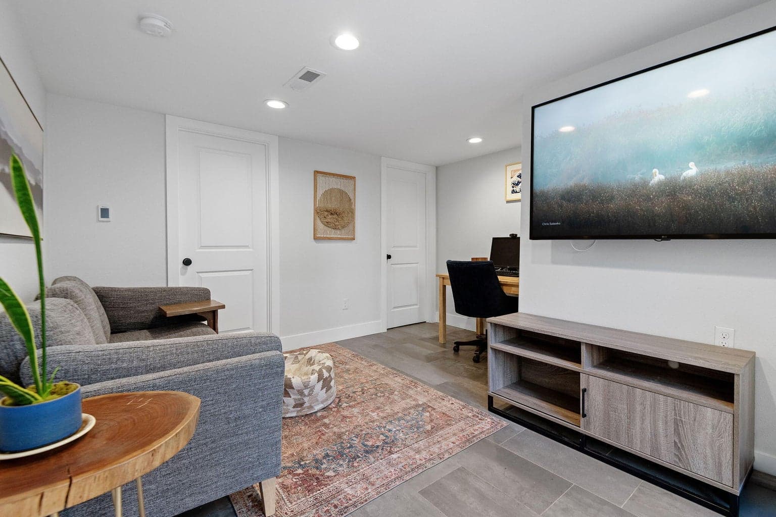 Office/Guest Suite
