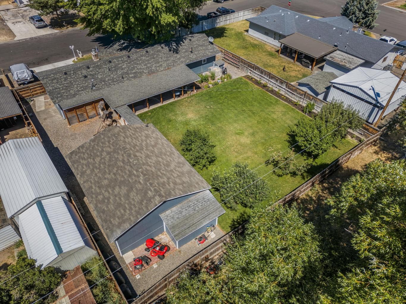 Photo of 552 SE Holly Street 27 of 28
