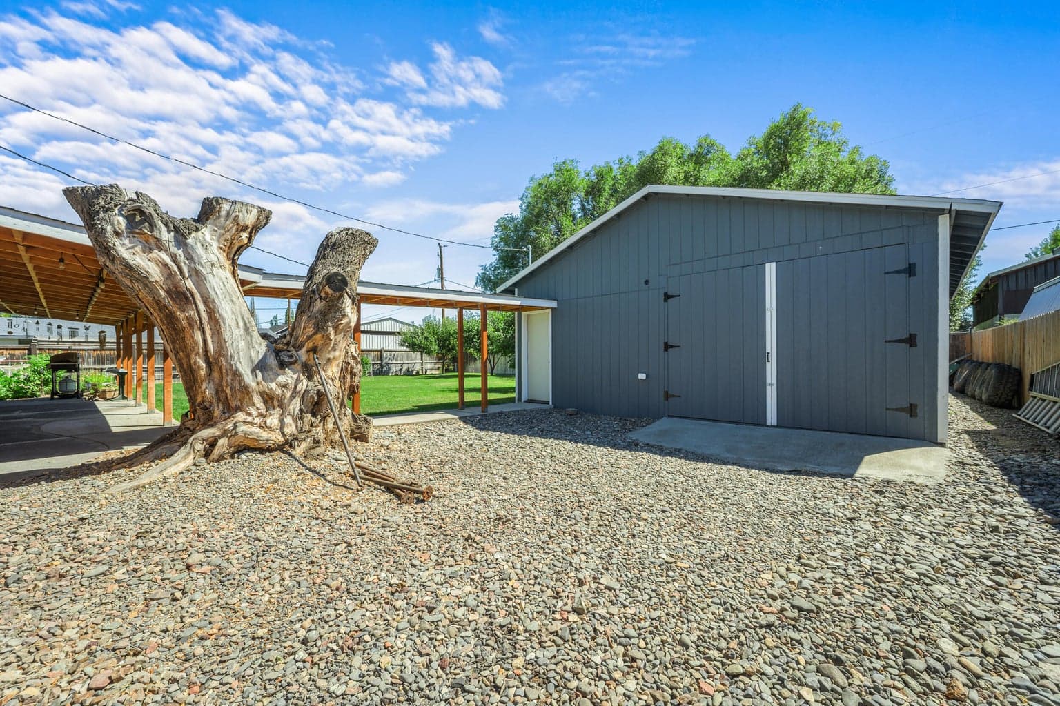 Photo of 552 SE Holly Street 23 of 28