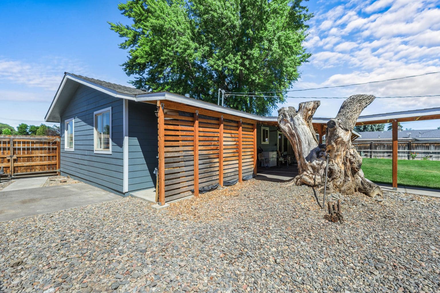 Photo of 552 SE Holly Street 22 of 28