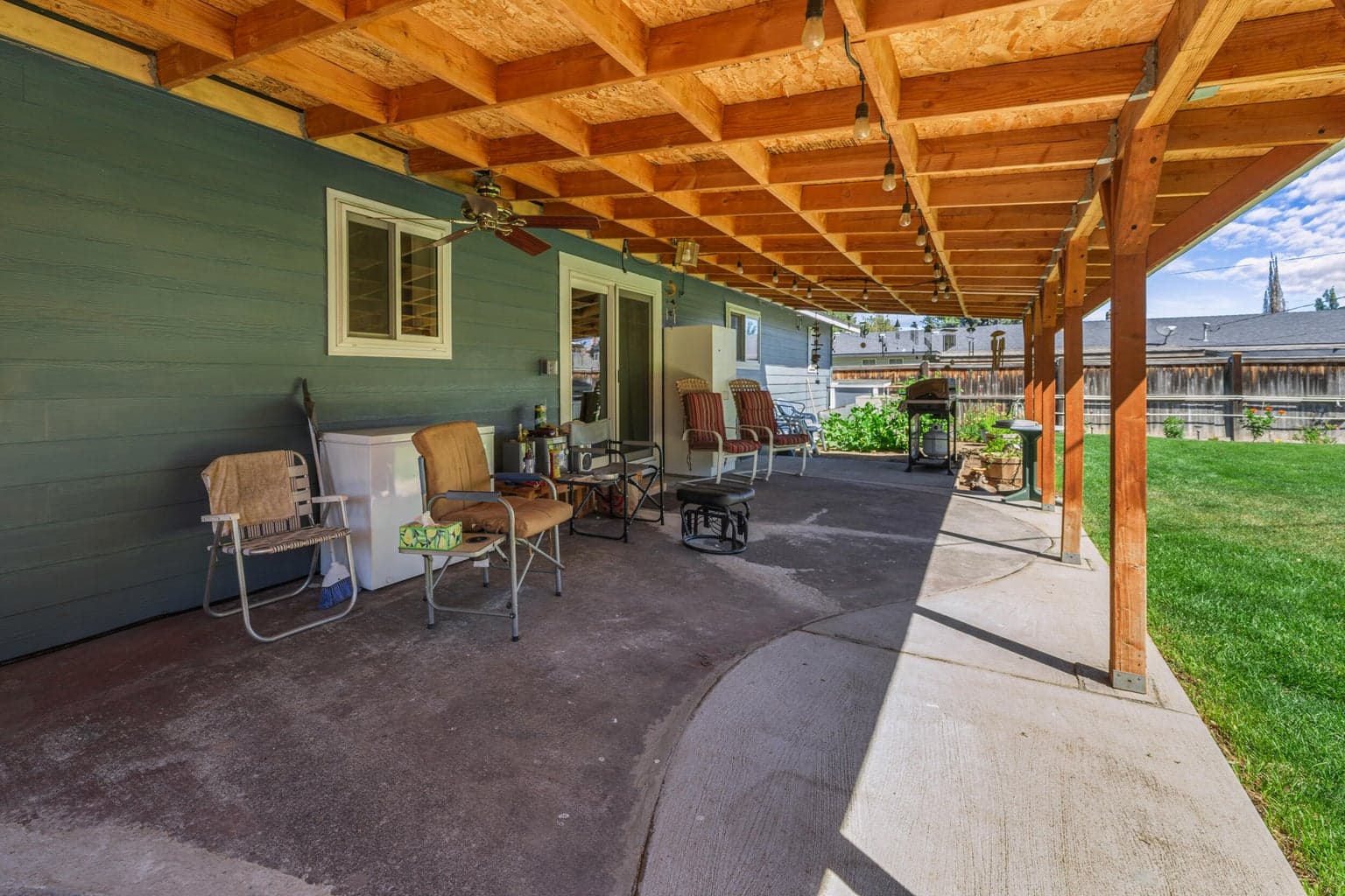 Photo of 552 SE Holly Street 19 of 28