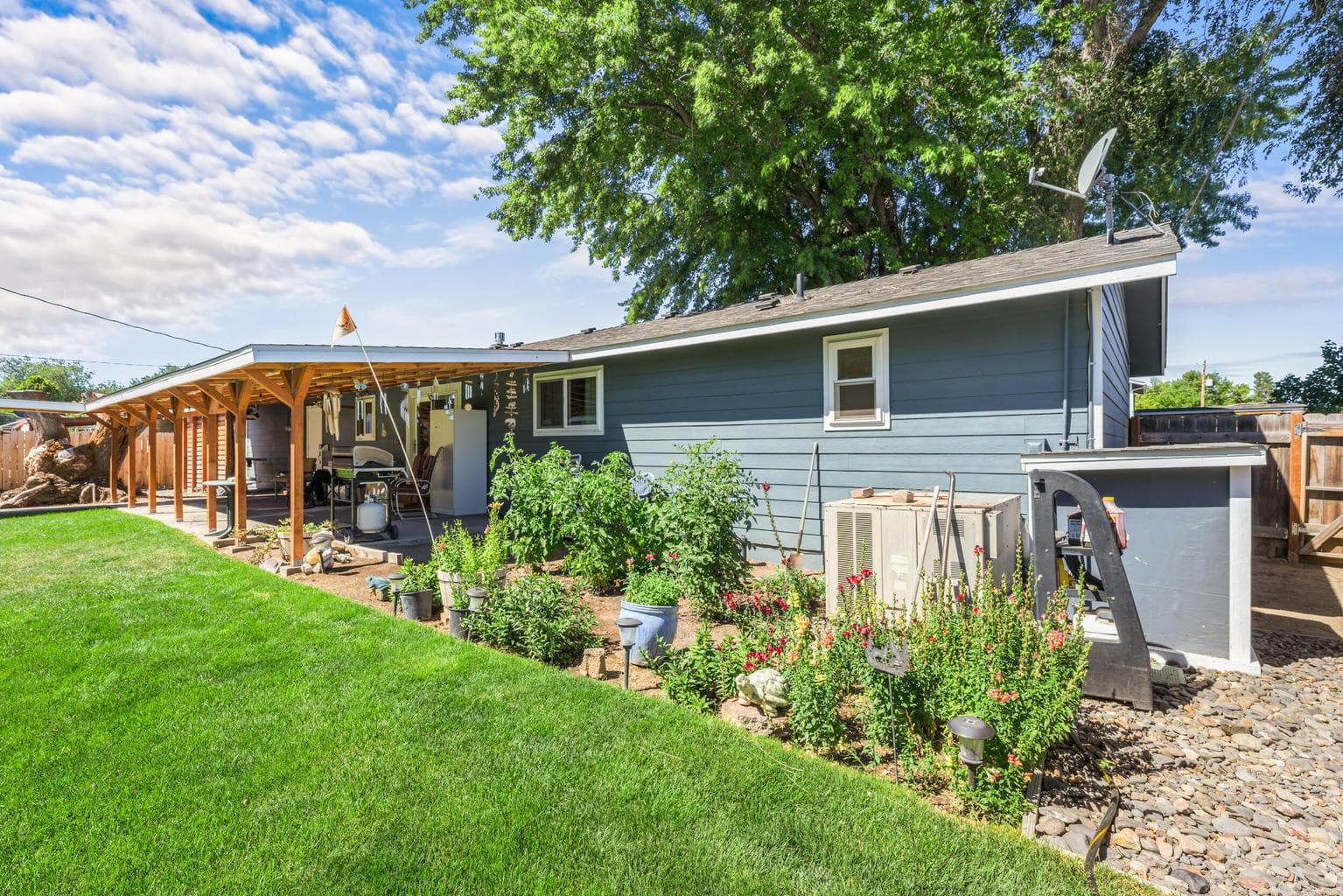 Photo of 552 SE Holly Street 18 of 28