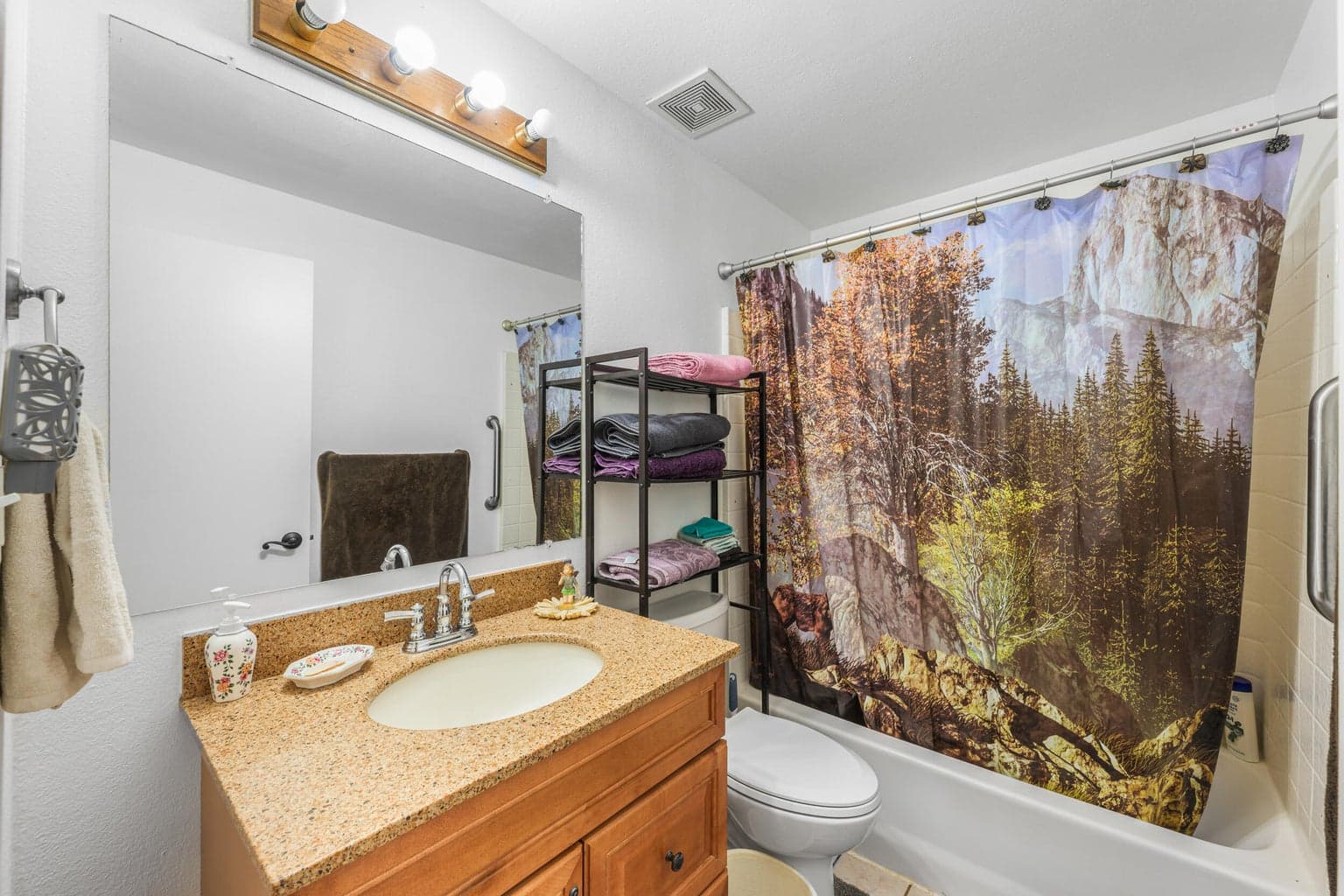 Photo of 552 SE Holly Street 13 of 28