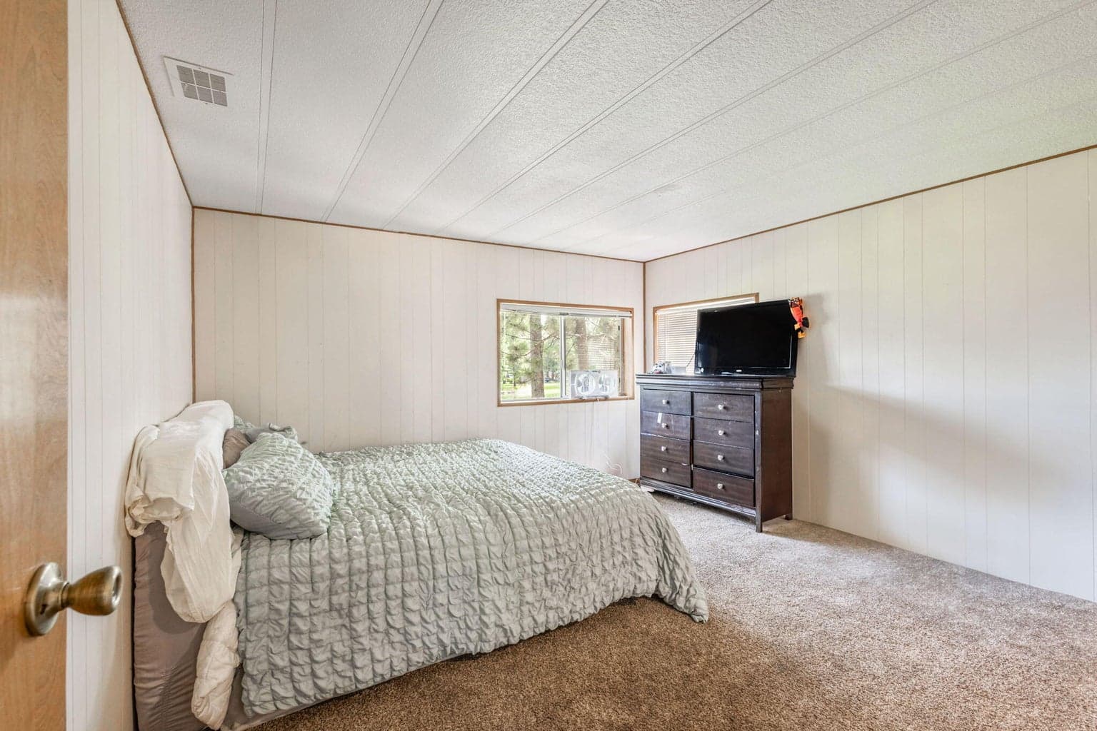 Photo of 17039 Upland Road 16 of 38