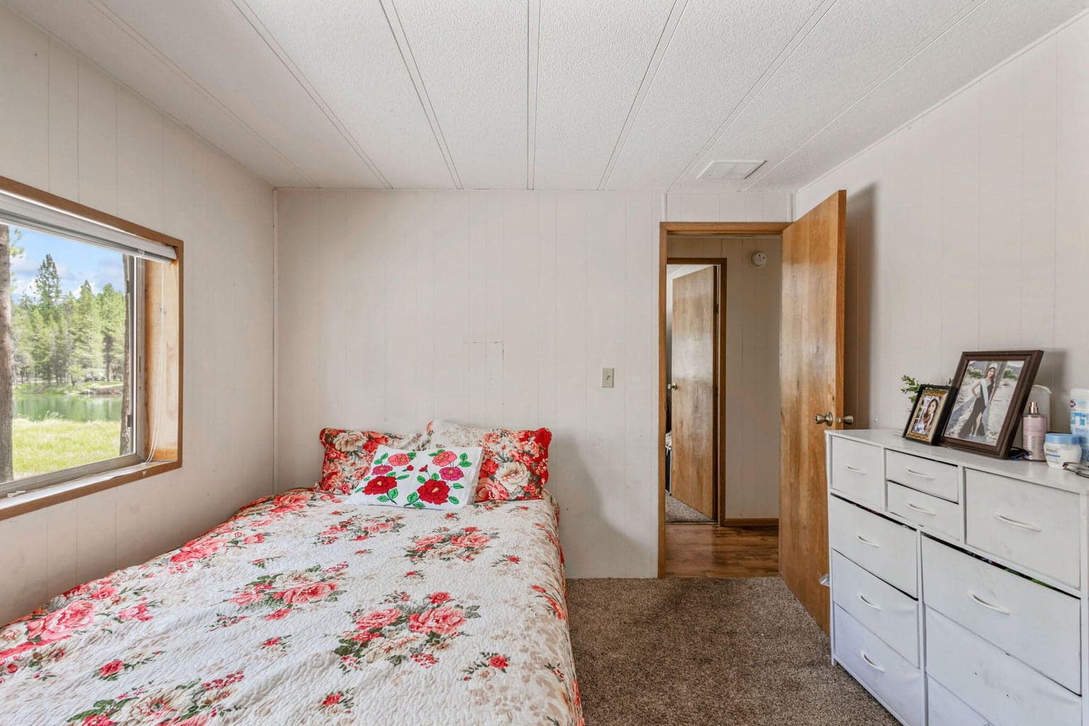 Photo of 17039 Upland Road 25 of 38
