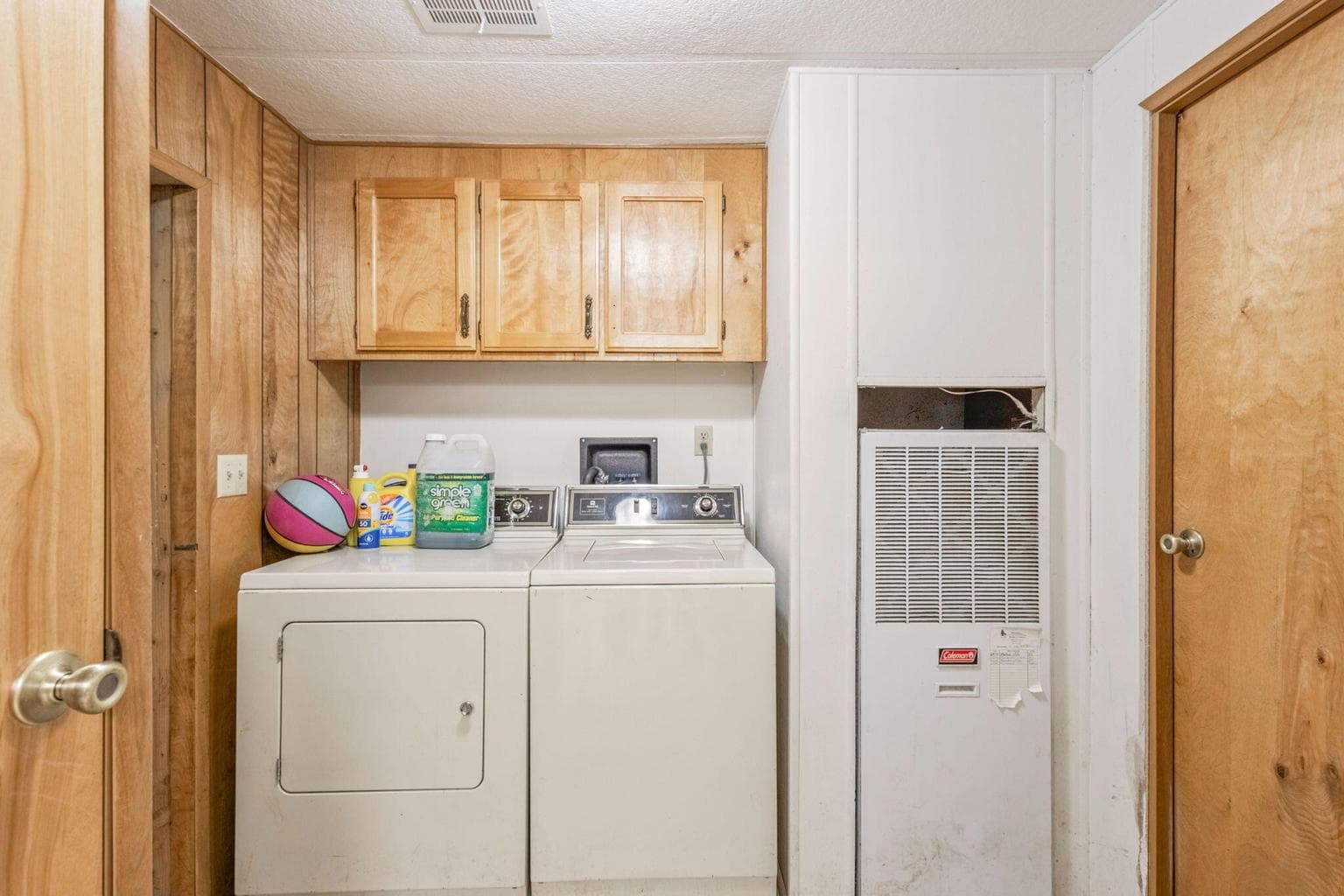 Photo of 17039 Upland Road 26 of 38