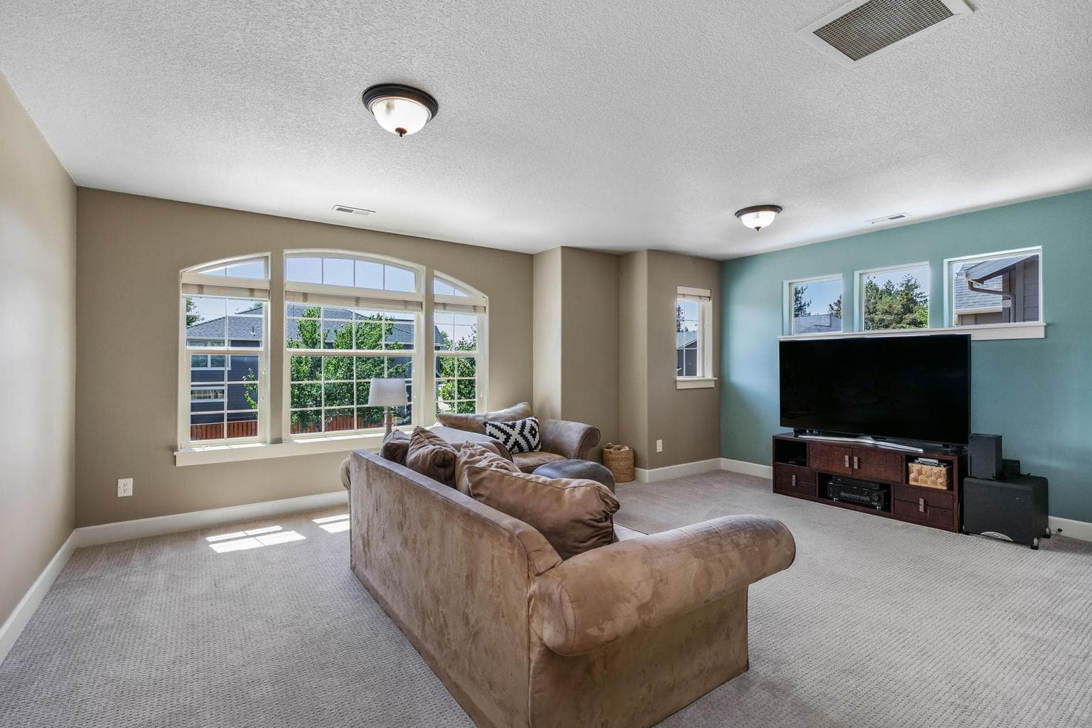 Photo of 20548 Jacklight Lane 21 of 32