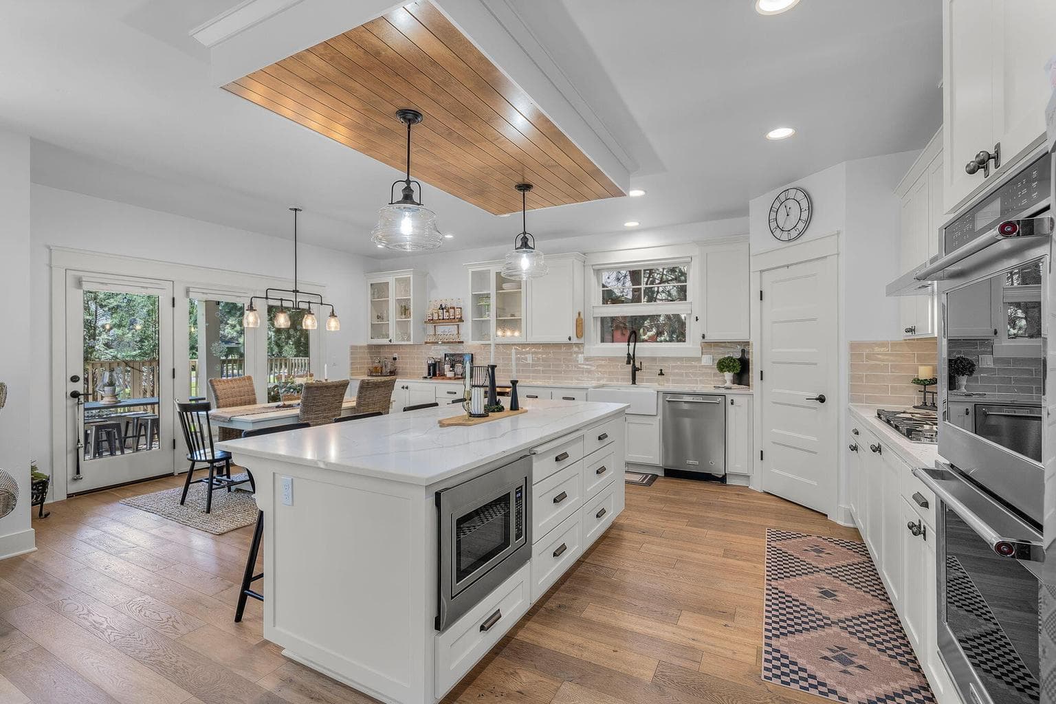 Photo of 459 W St Helens Avenue 14 of 70