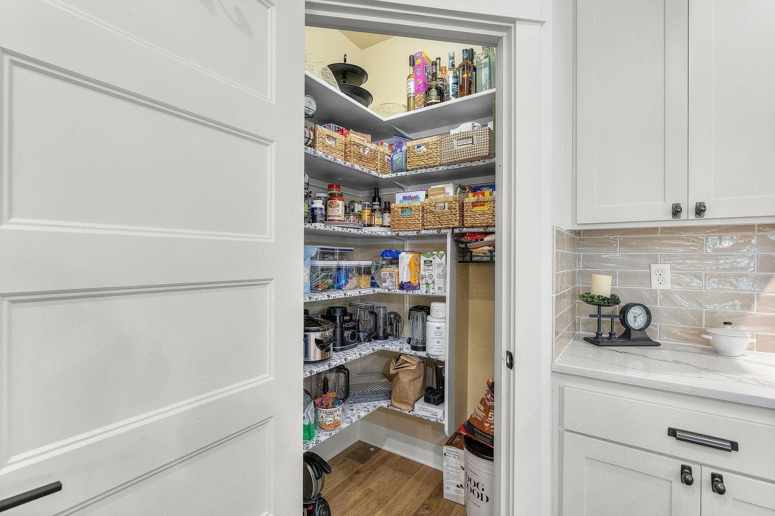 Photo of 459 W St Helens Avenue 20 of 70