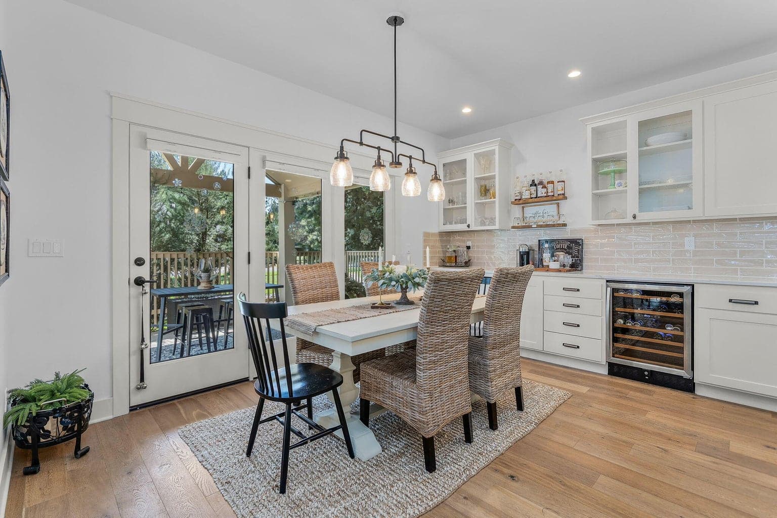 Photo of 459 W St Helens Avenue 28 of 70