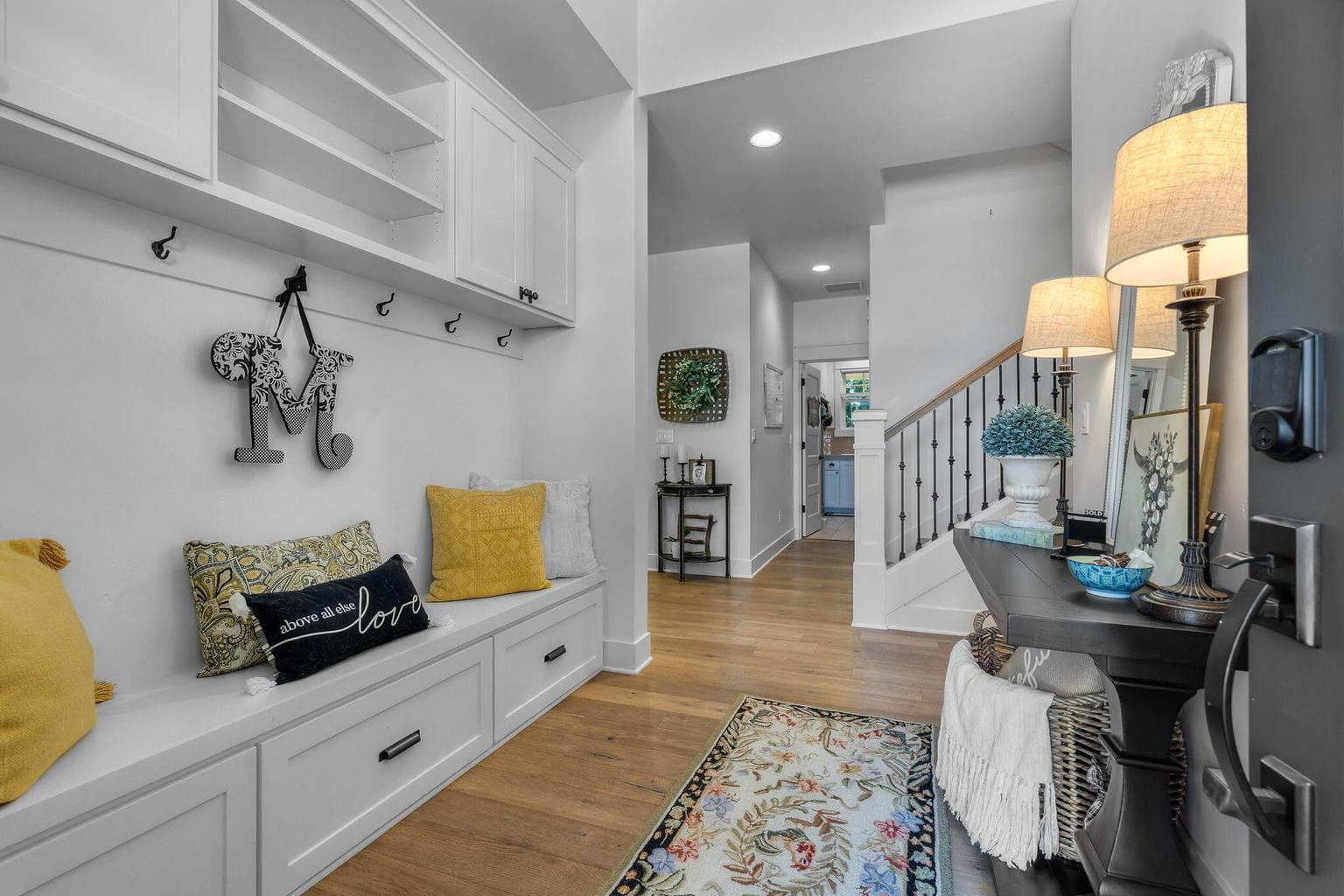 Photo of 459 W St Helens Avenue 9 of 70