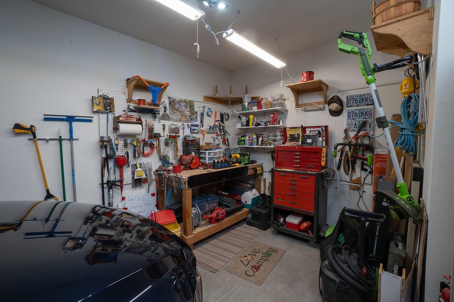 3-car car garage with workshop area