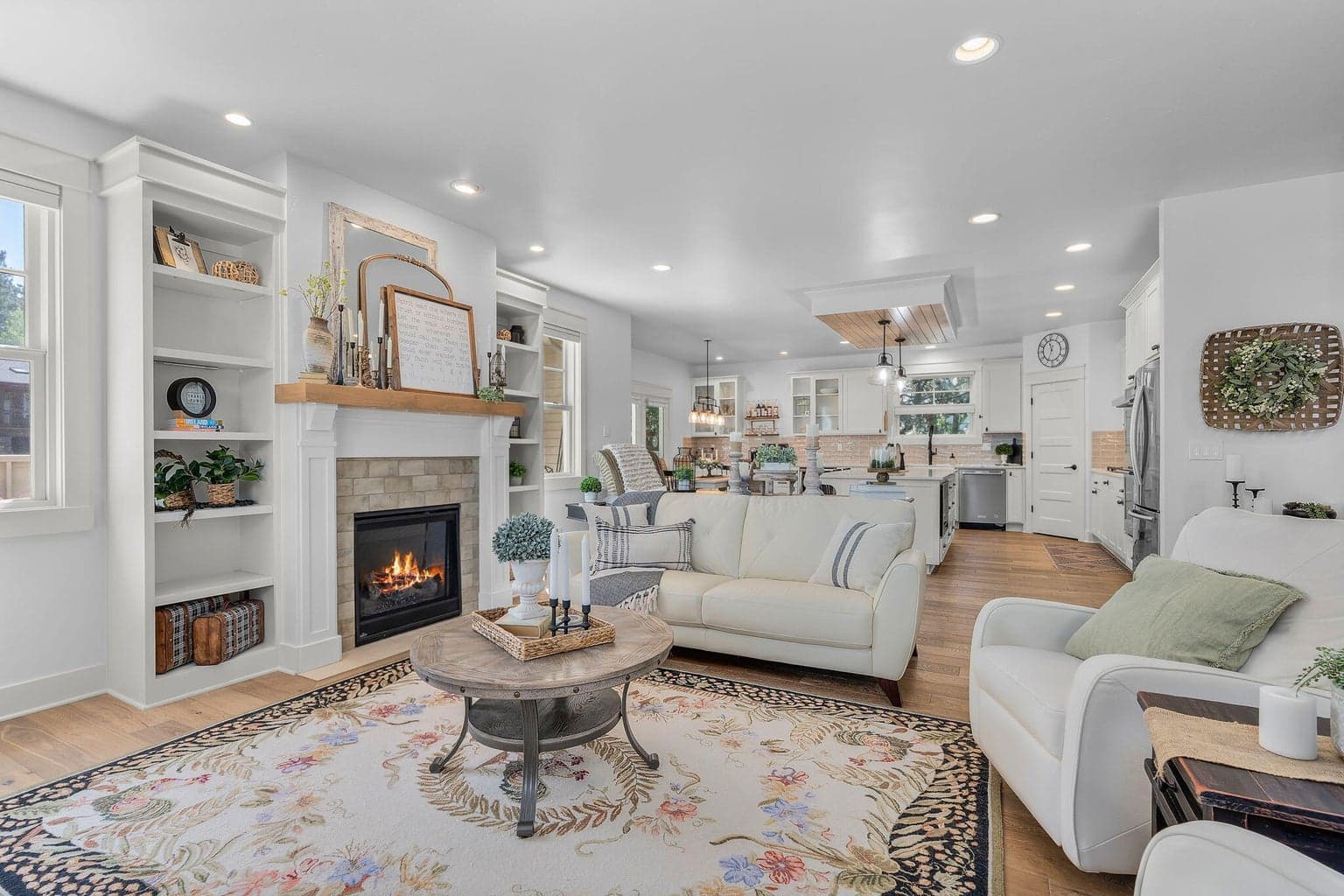 Photo of 459 W St Helens Avenue 24 of 70