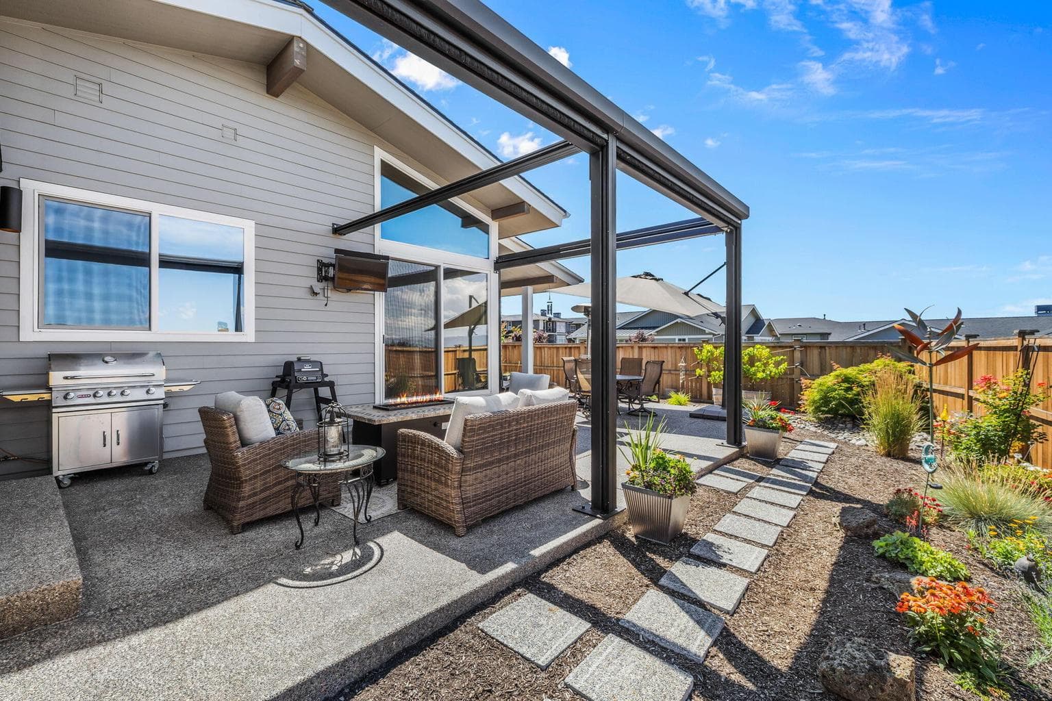 Photo of 3573 SW 44th Street 32 of 75