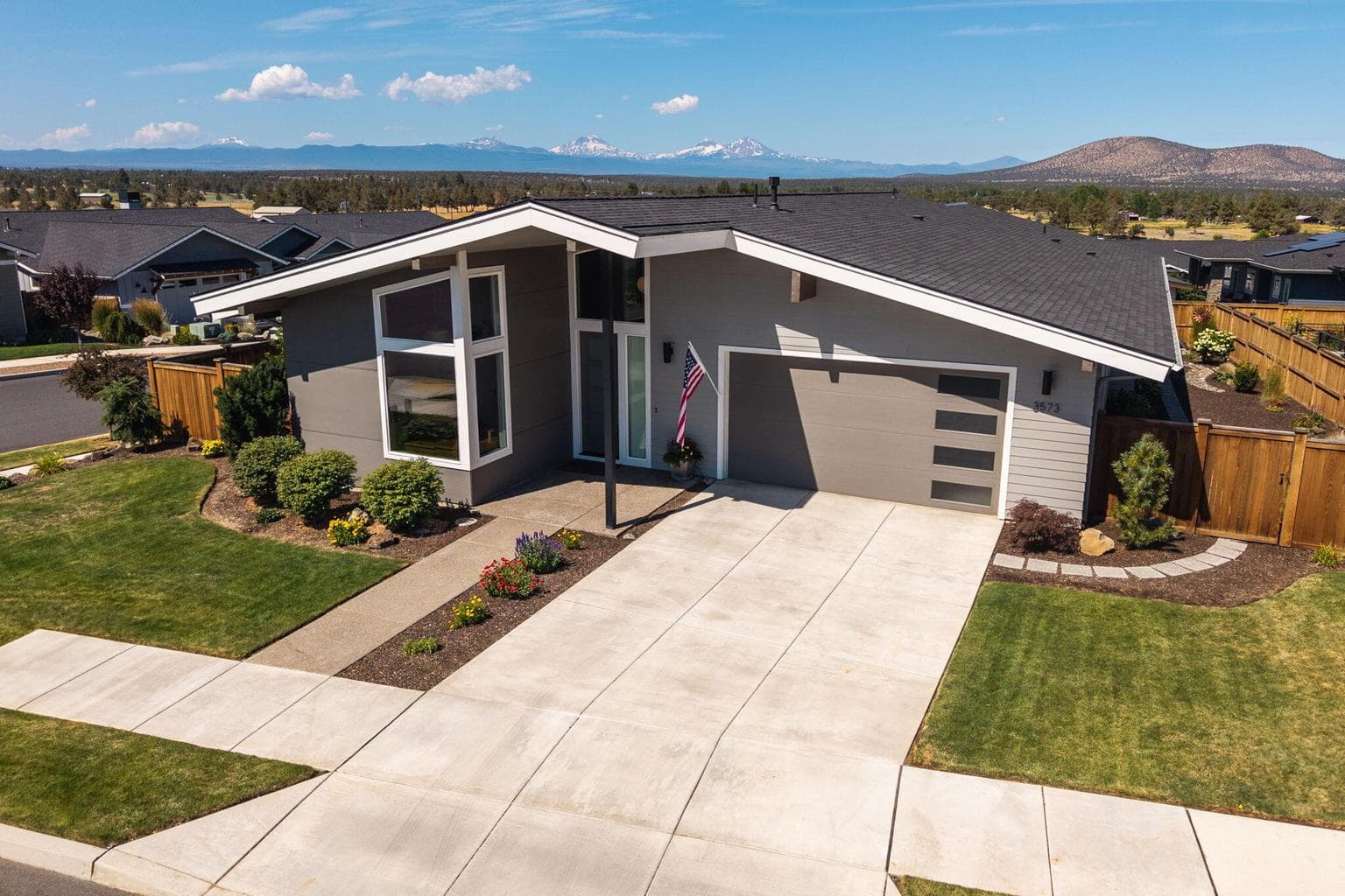 Photo of 3573 SW 44th Street 51 of 75