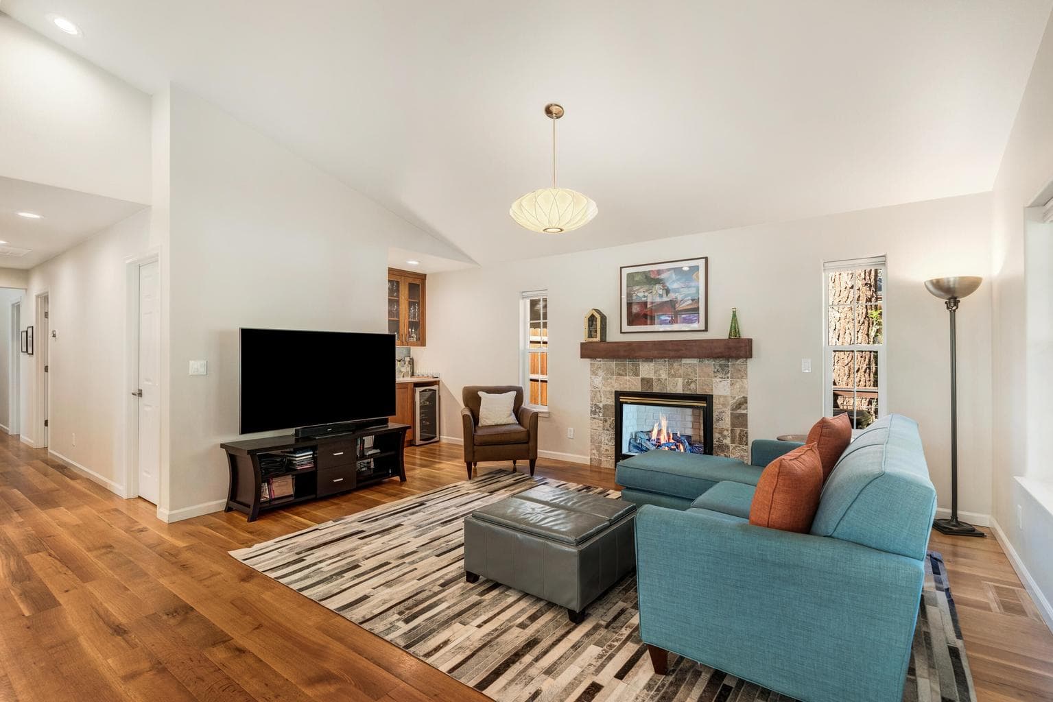 Photo of 1511 NW Jacksonville Avenue 7 of 32
