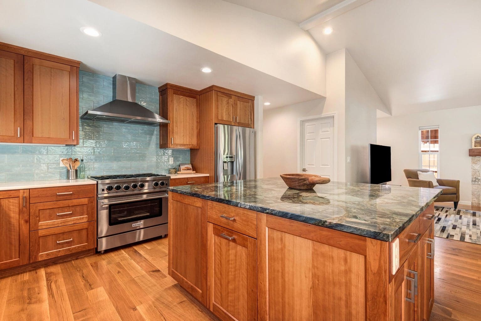 Photo of 1511 NW Jacksonville Avenue 16 of 32