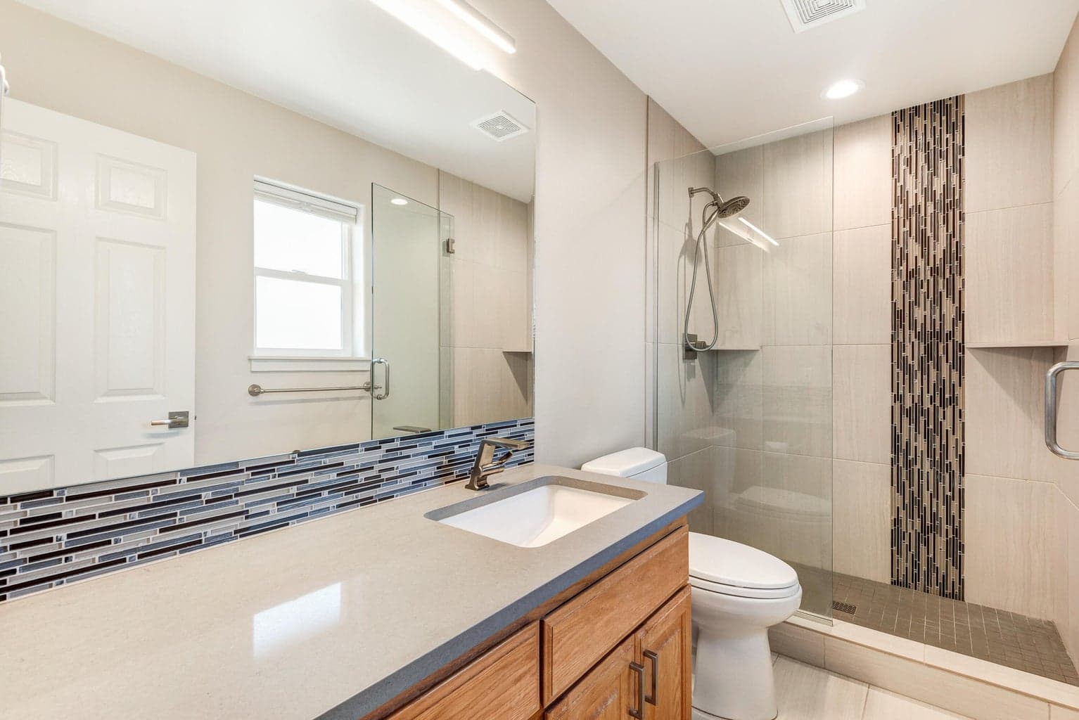 Photo of 1511 NW Jacksonville Avenue 23 of 32