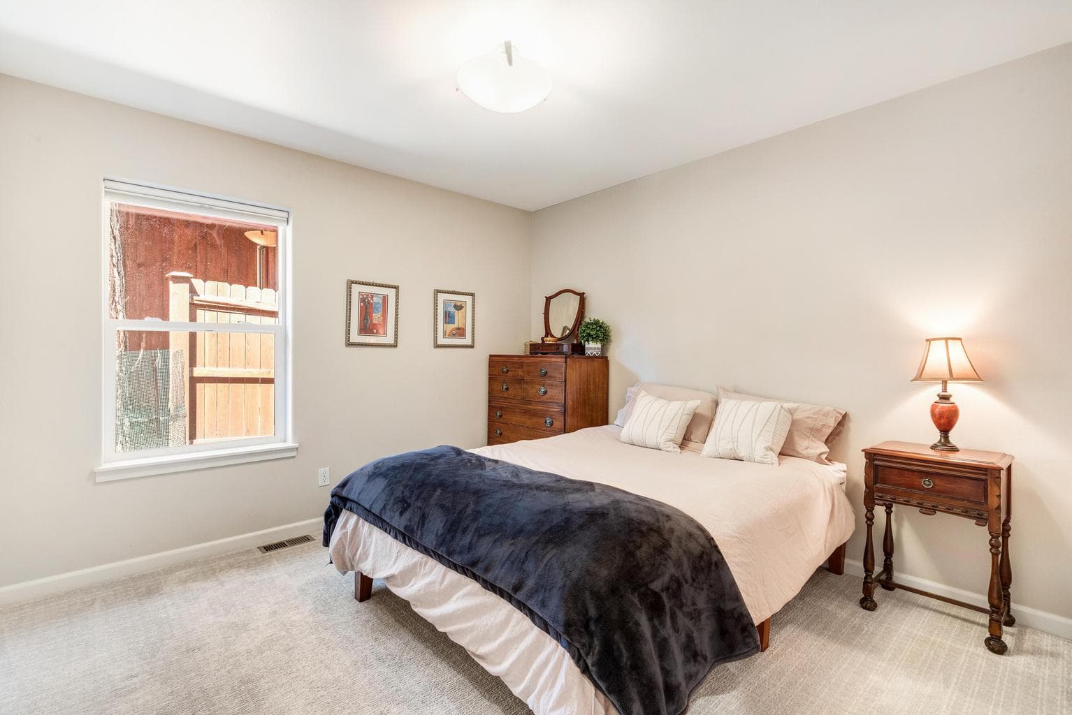 Photo of 1511 NW Jacksonville Avenue 24 of 32