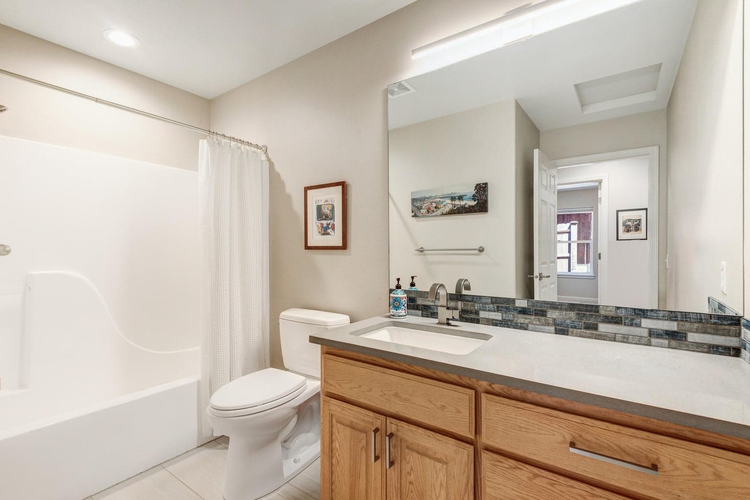 Photo of 1511 NW Jacksonville Avenue 26 of 32
