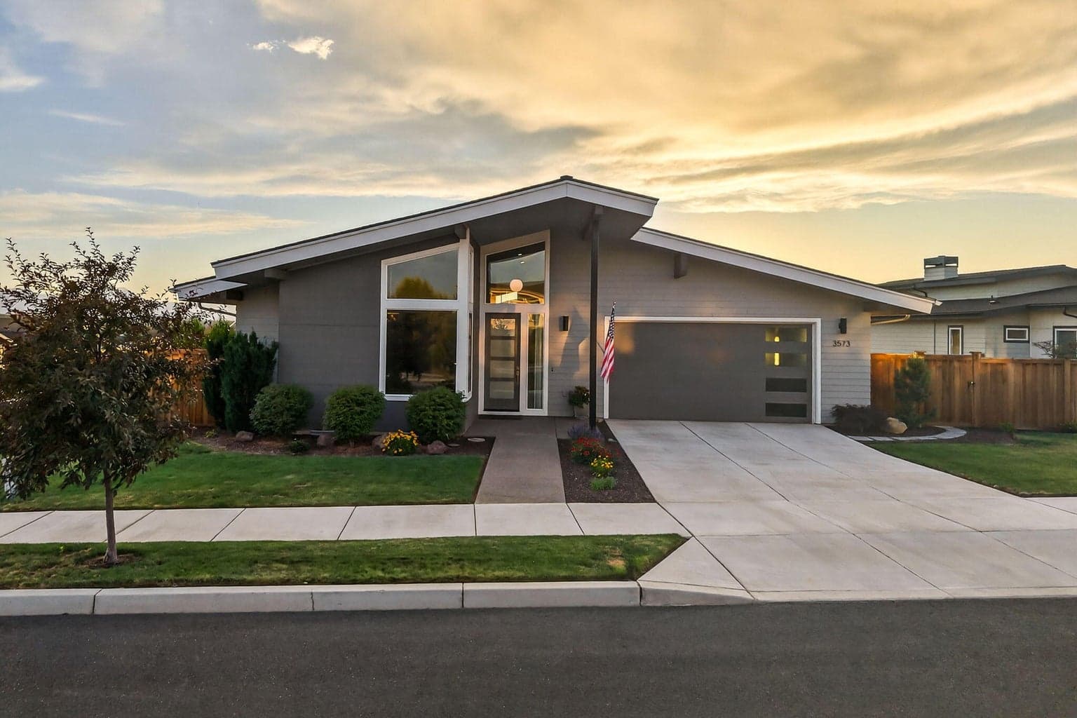 Photo of 3573 SW 44th Street 59 of 75