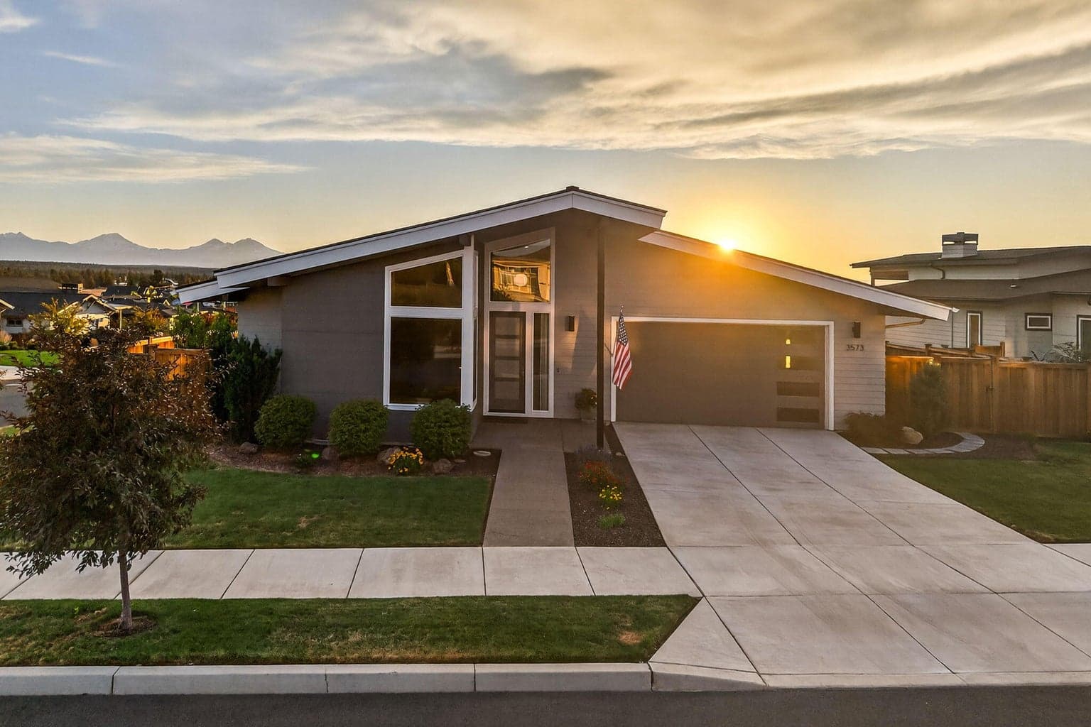 Photo of 3573 SW 44th Street 63 of 75