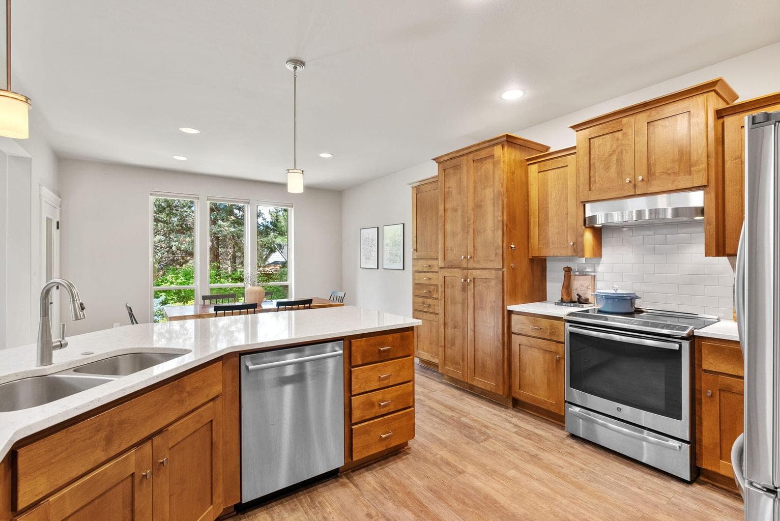 Photo of 2681 NW Nordeen Way 14 of 64