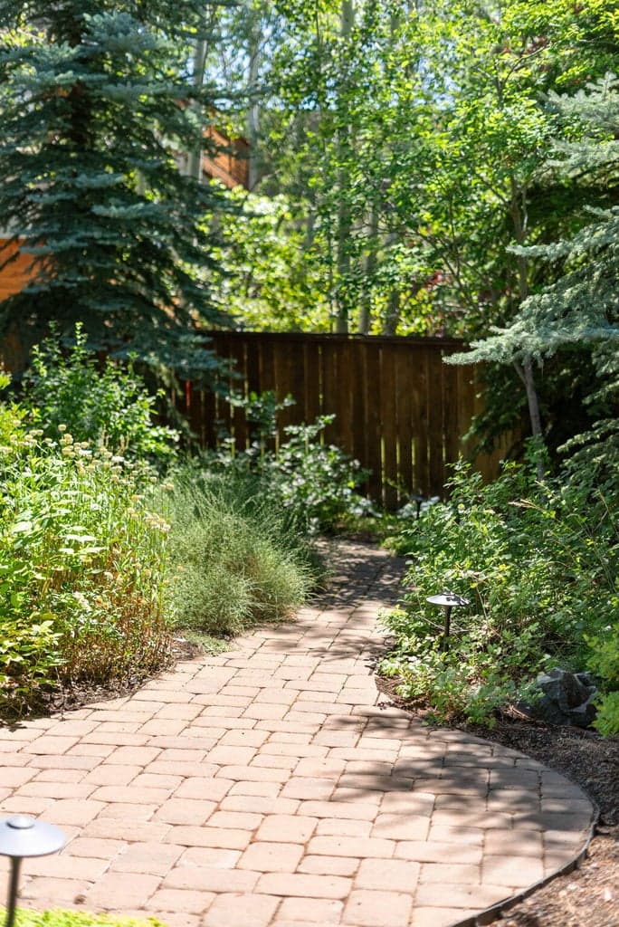 Photo of 2681 NW Nordeen Way 53 of 64