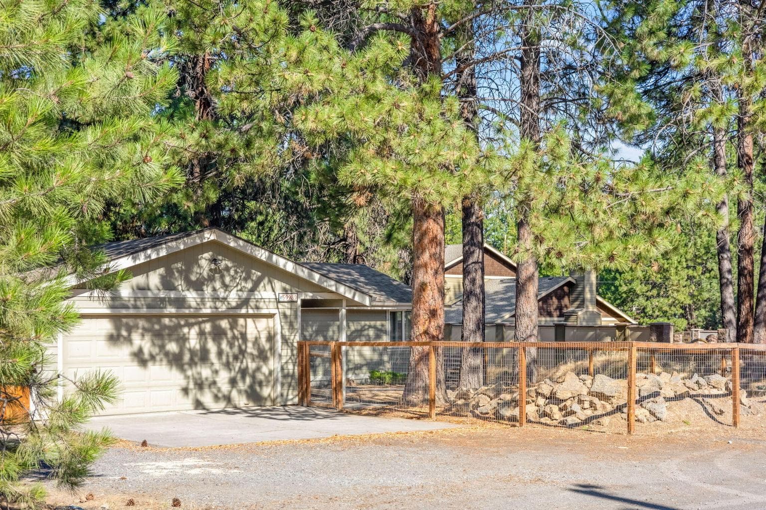 Photo of 59989 Hopi Road 39 of 48