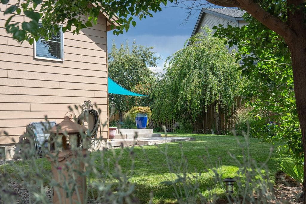 Photo of 2943 SW 50th Street 43 of 59