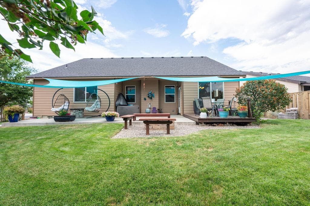 Photo of 2943 SW 50th Street 52 of 59