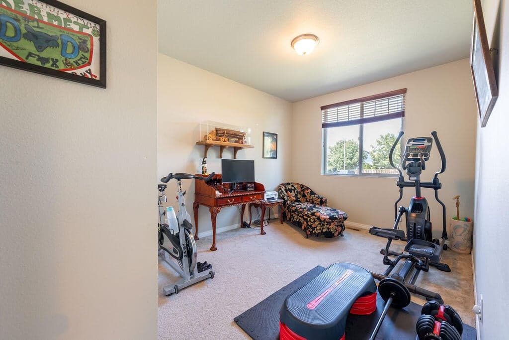 Photo of 2943 SW 50th Street 15 of 59