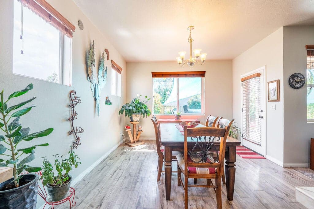 Photo of 2943 SW 50th Street 37 of 59