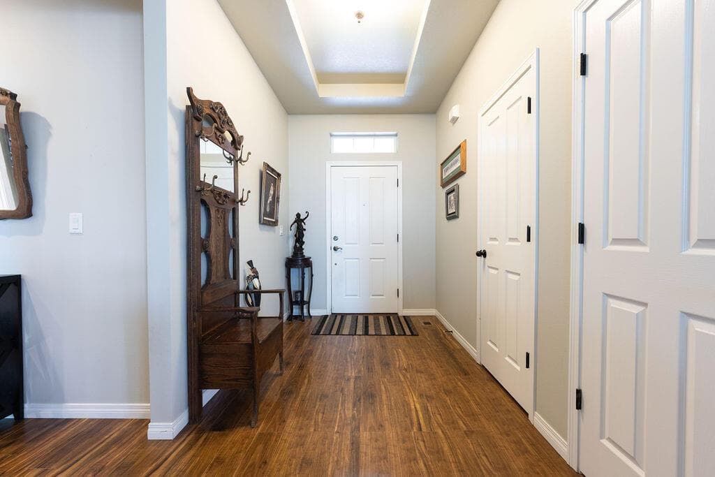 Photo of 2943 SW 50th Street 42 of 59