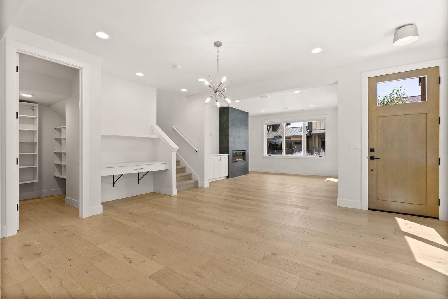Photo of 61309 Howe Way 11 of 42
