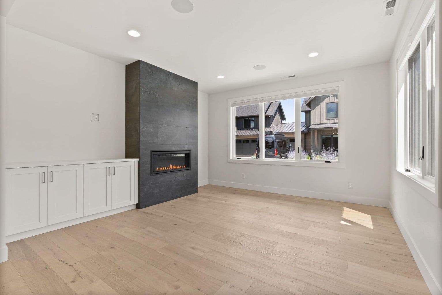Photo of 61309 Howe Way 12 of 42