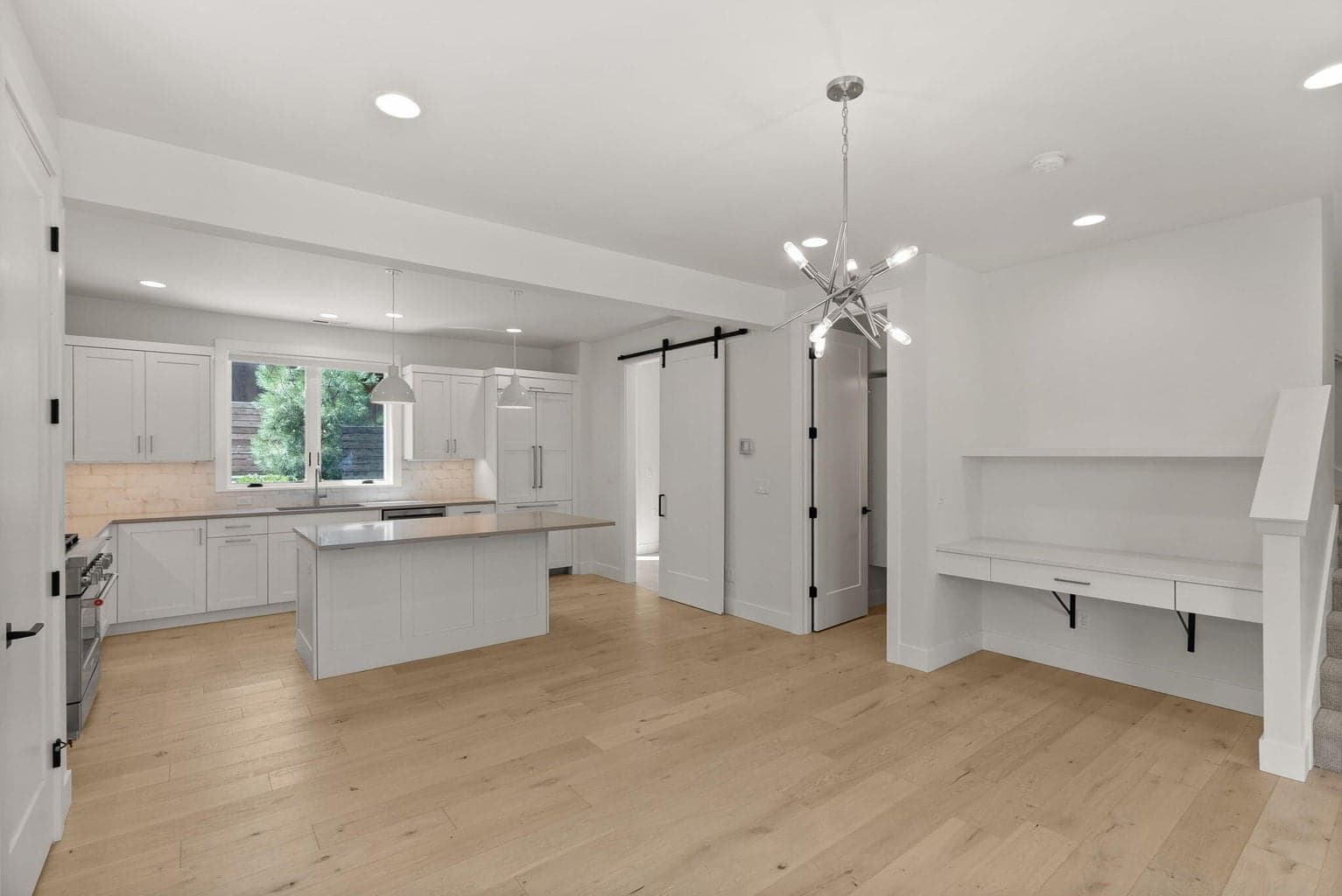 Photo of 61309 Howe Way 13 of 42