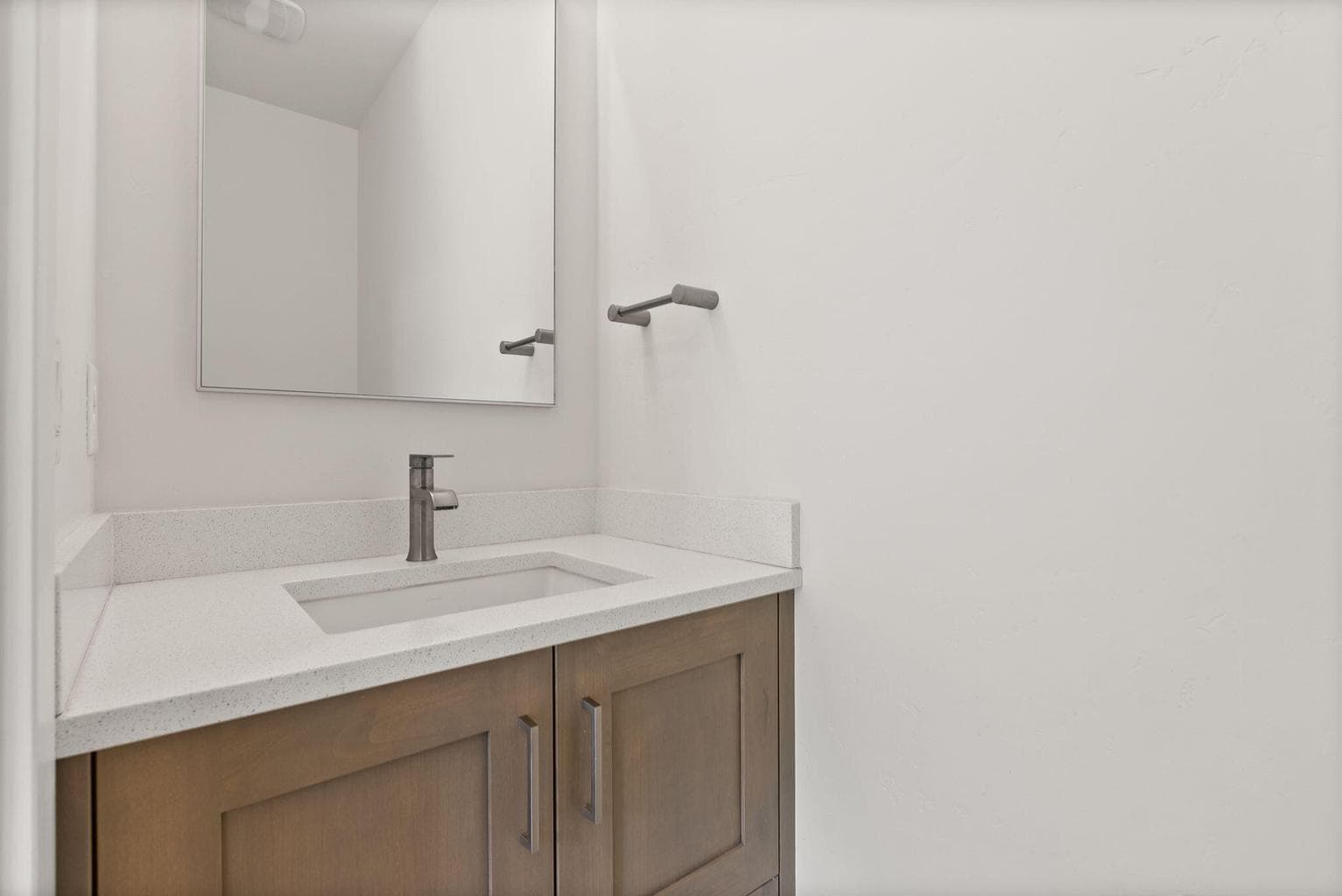 Photo of 61309 Howe Way 20 of 42