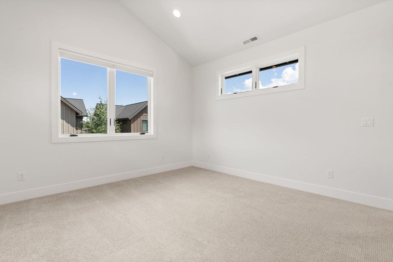 Photo of 61309 Howe Way 22 of 42