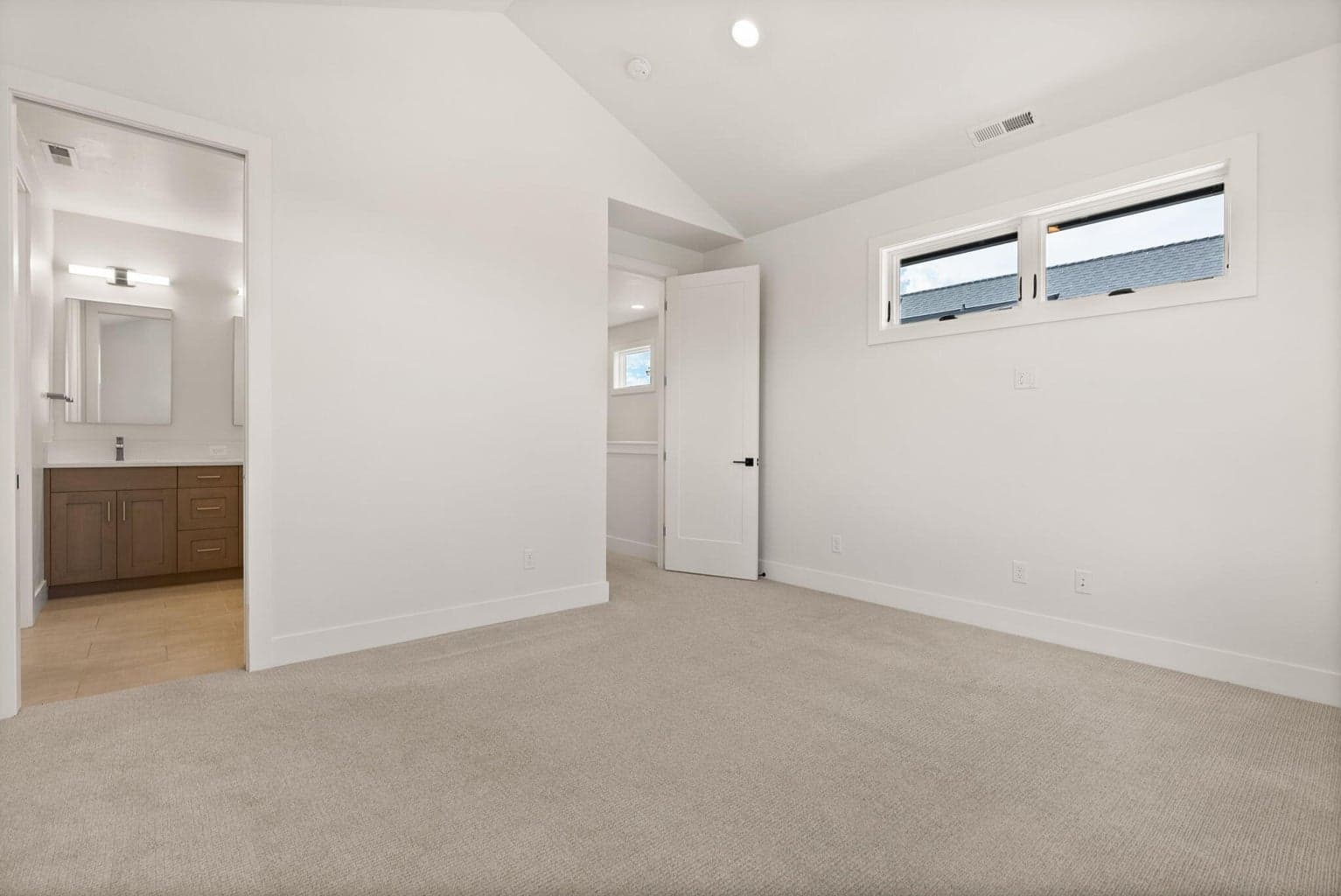 Photo of 61309 Howe Way 23 of 42