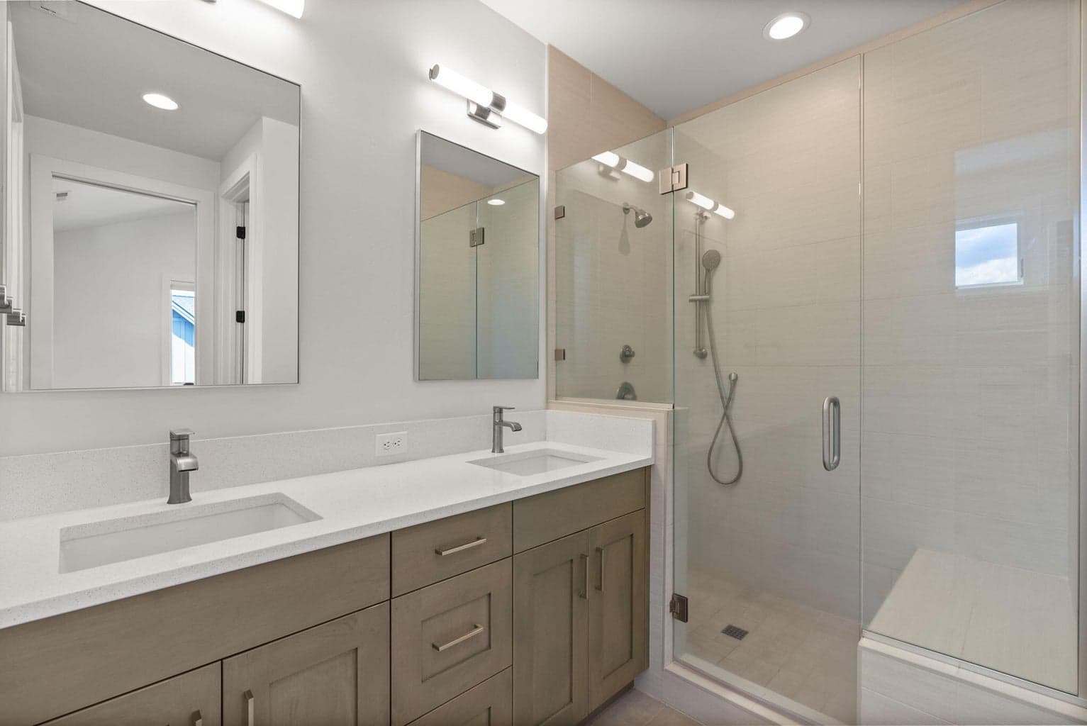 Photo of 61309 Howe Way 24 of 42