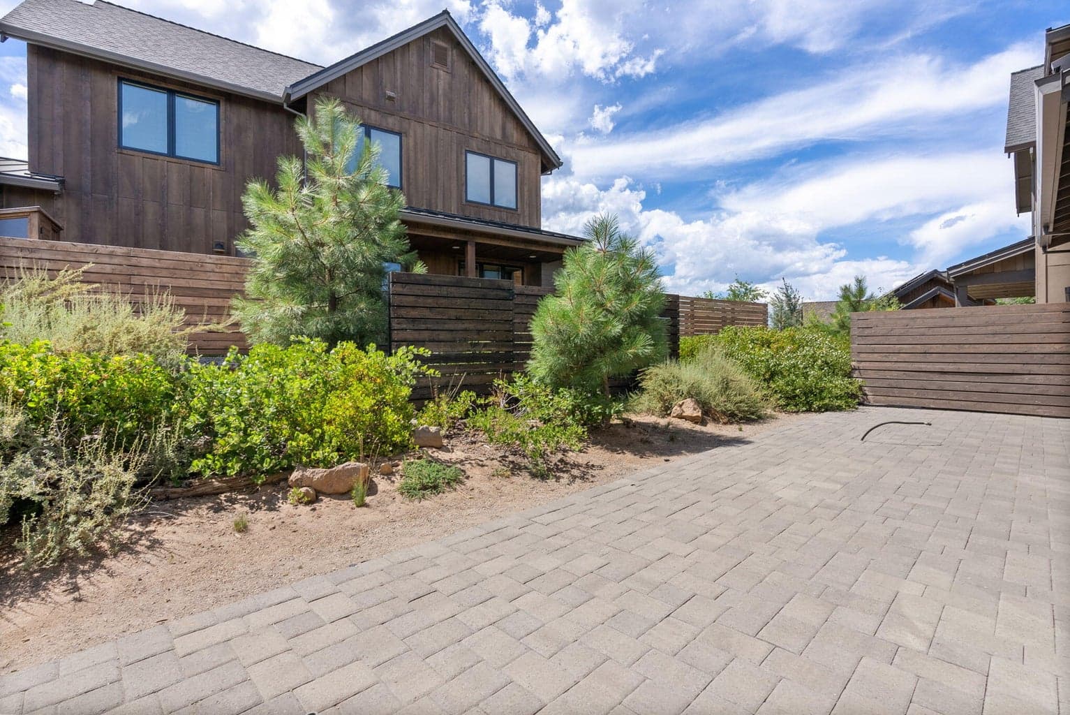 Photo of 61309 Howe Way 32 of 42