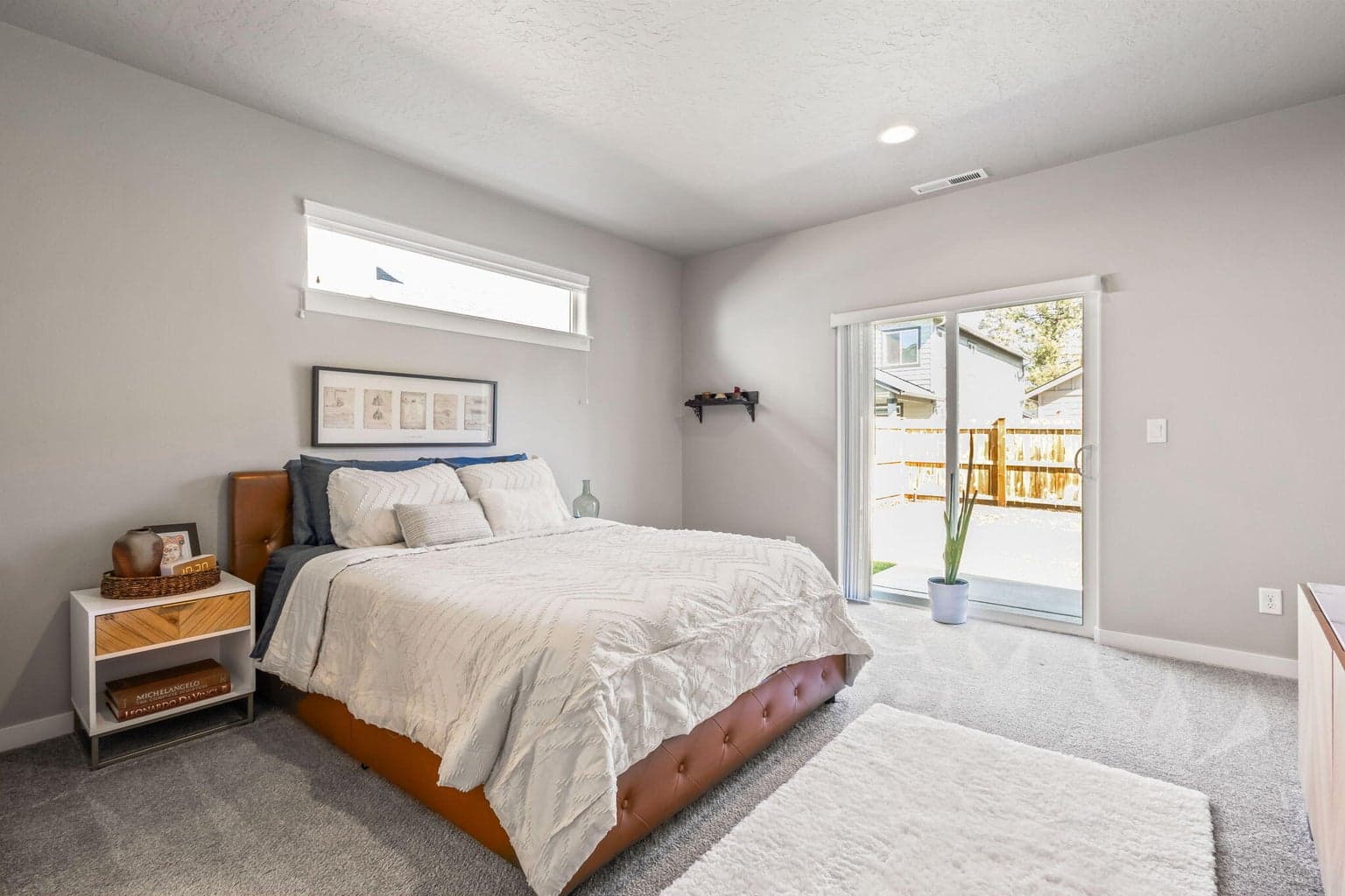 Photo of 1828 W Kallberg Avenue 16 of 37