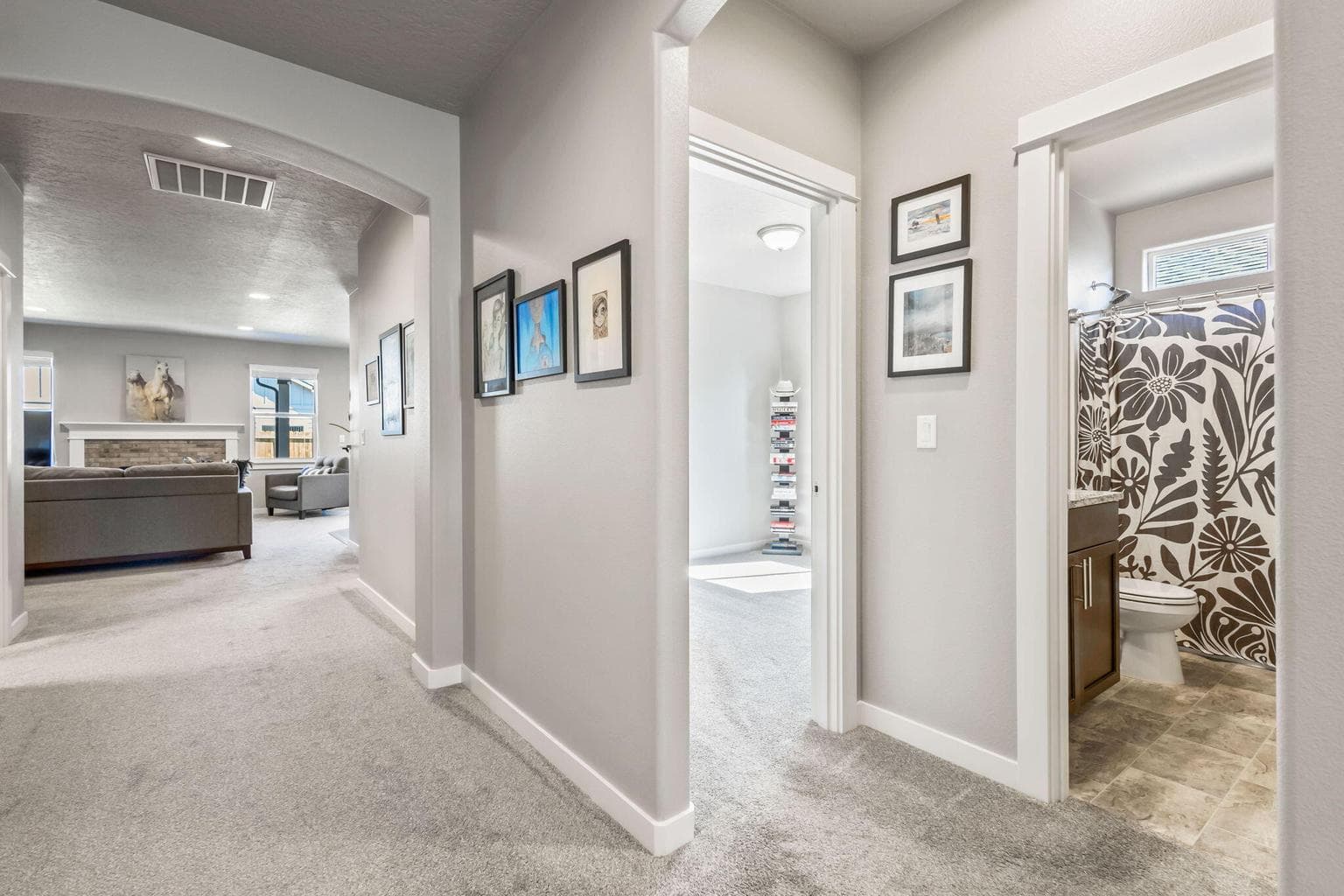 Photo of 1828 W Kallberg Avenue 22 of 37