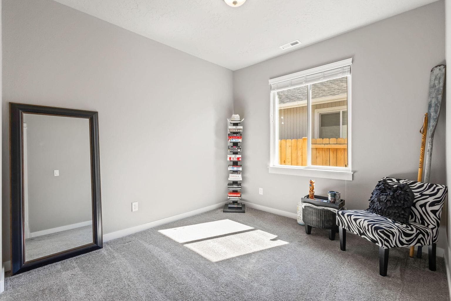 Photo of 1828 W Kallberg Avenue 23 of 37