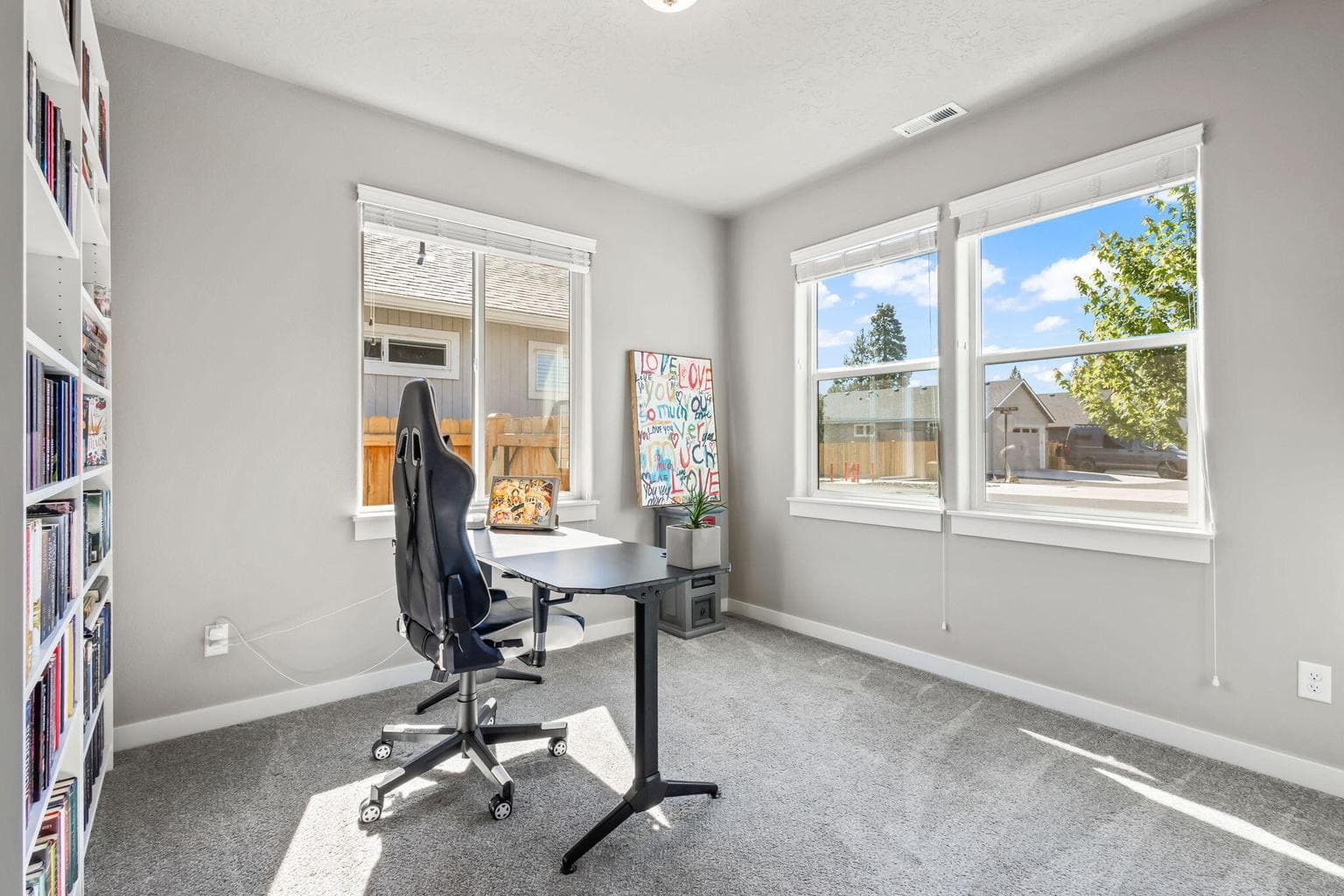Photo of 1828 W Kallberg Avenue 25 of 37
