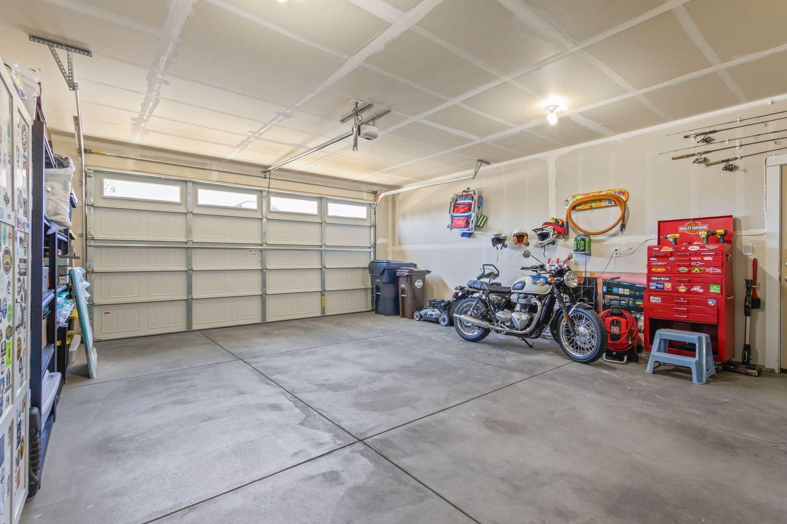 Photo of 1828 W Kallberg Avenue 28 of 37